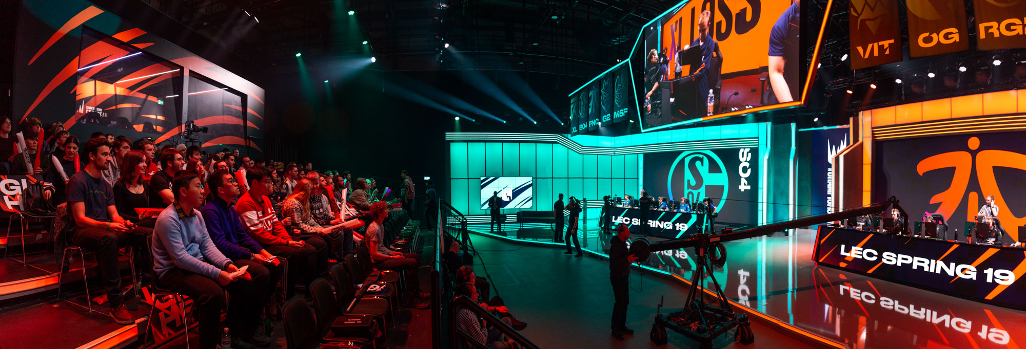 Panorama mit Publikum während eines Spiels