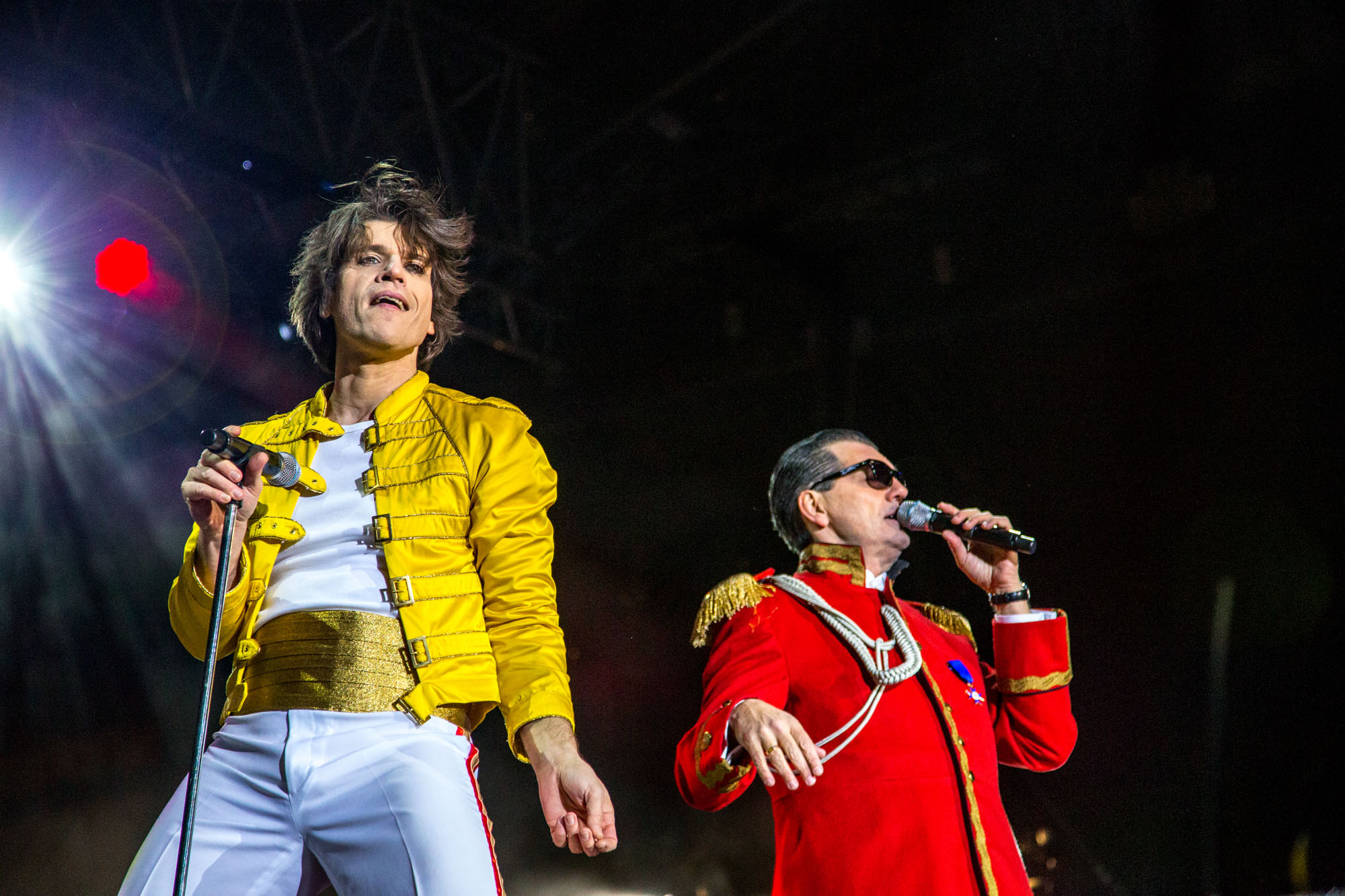 Falco Double und Freddy Mercury Double am Brandenburger Tor