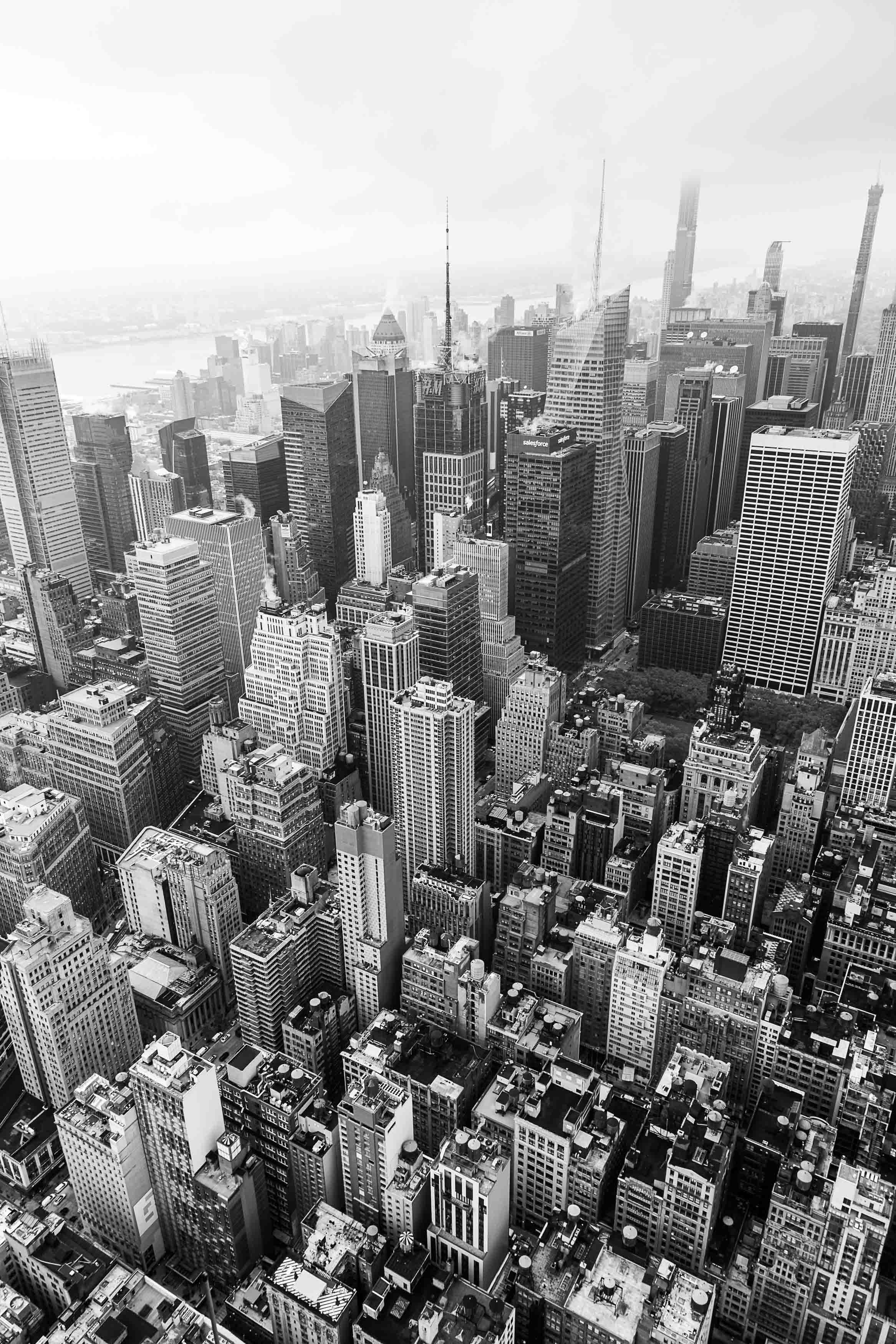 Graustufenfoto der New Yorker Architektur