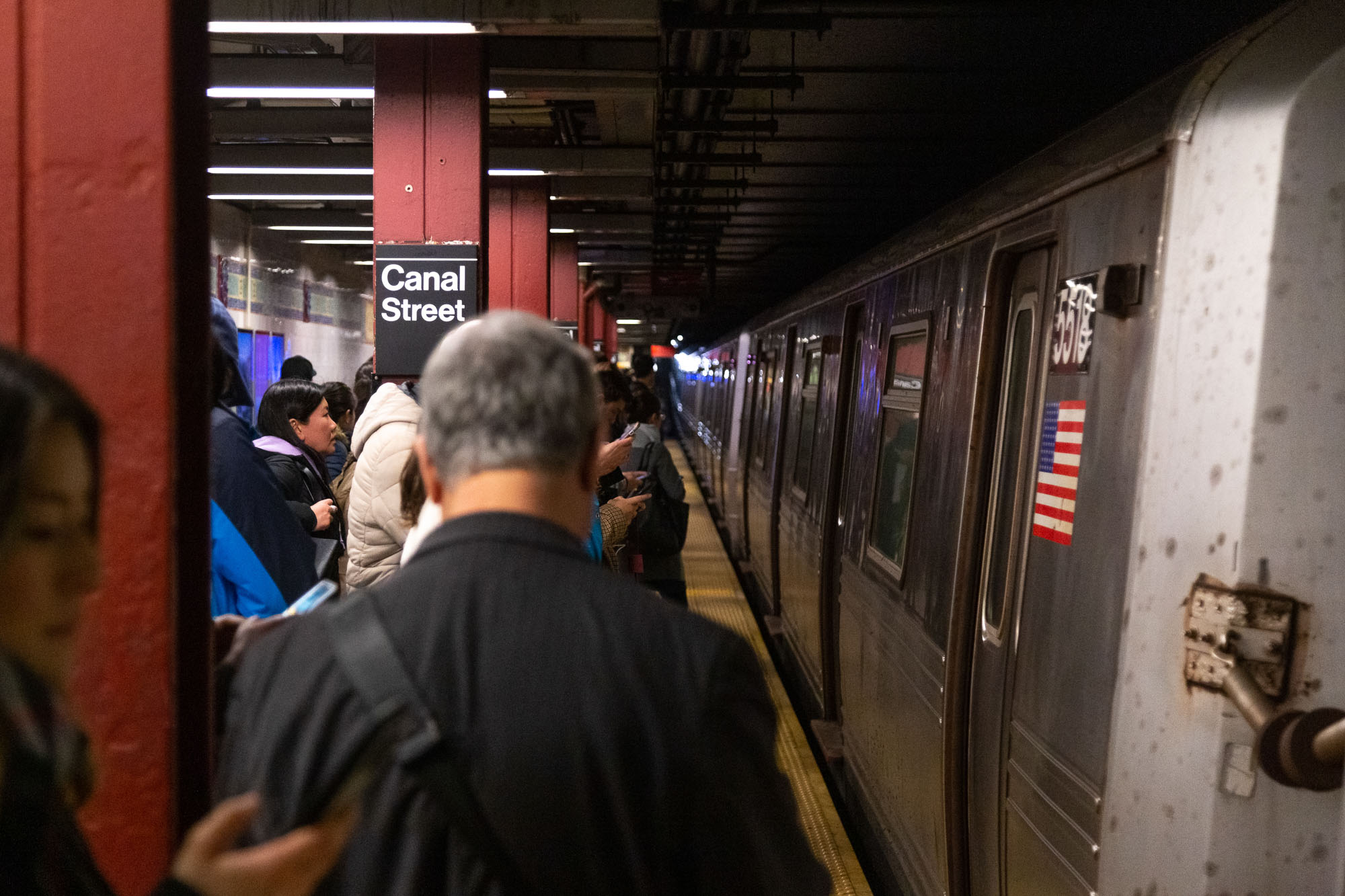 Canal Street Station mit einfahrender U-Bahn